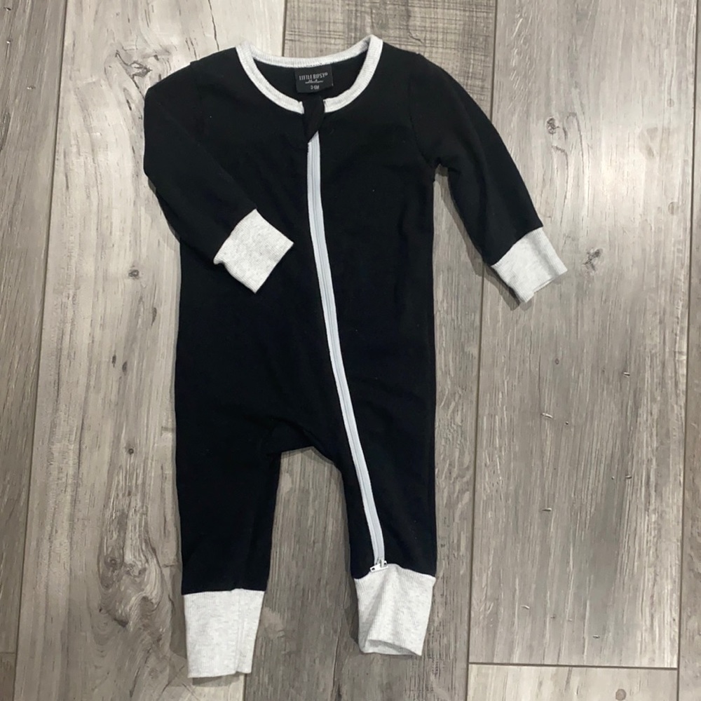 Little Bipsy black and grey romper 3-6 month two way zipper